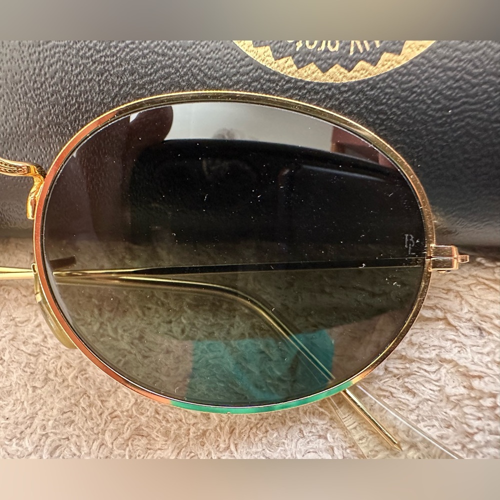 Ray-Ban W0976 Vintage Classic Gold Frame Sunglasses w/ Gray/Green glass Lenses - Picture 7 of 9